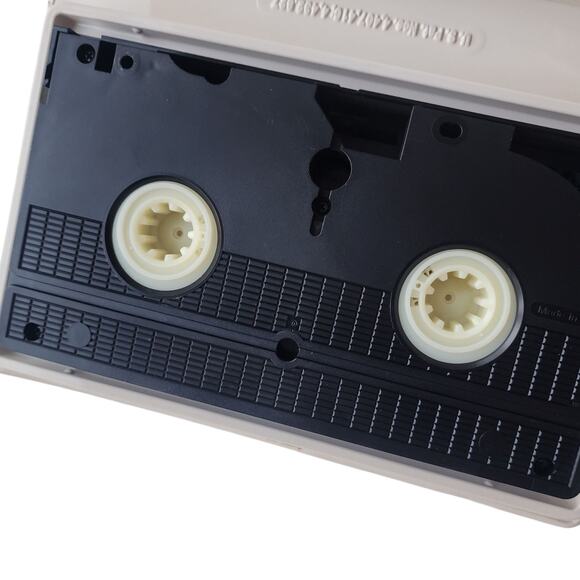 Walt Disney’s Sleeping Beauty VHS Tape 1997 The Classics Black Diamond Clamshell - Picture 9 of 9